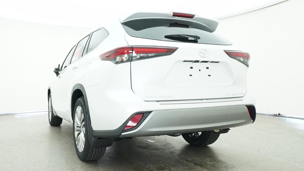 New 2026 Toyota Highlander SUV