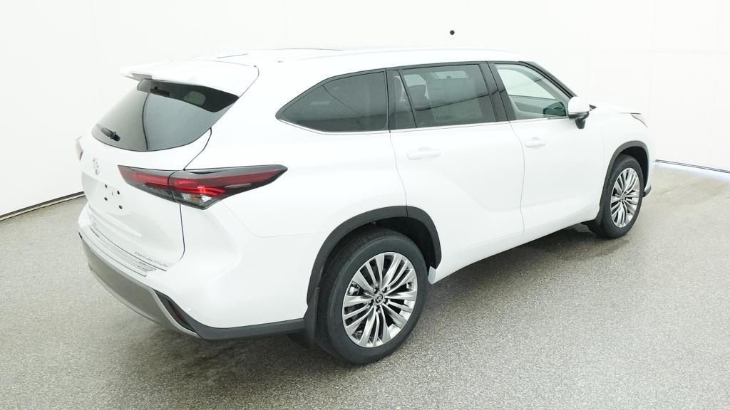 New 2026 Toyota Highlander SUV