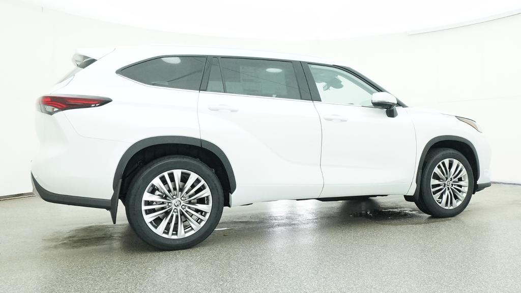 New 2026 Toyota Highlander SUV