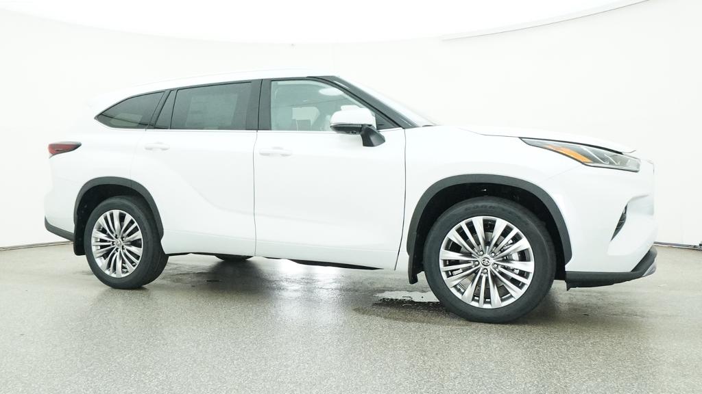 New 2026 Toyota Highlander SUV