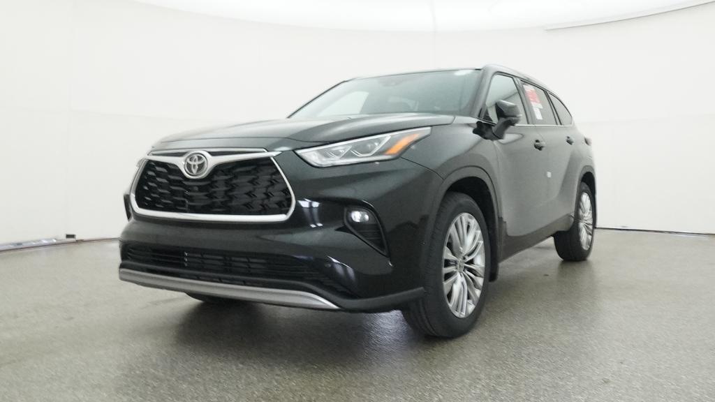 New 2026 Toyota Highlander SUV