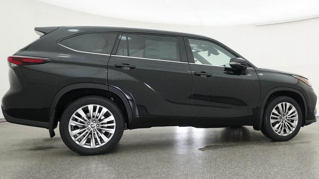 New 2026 Toyota Highlander SUV