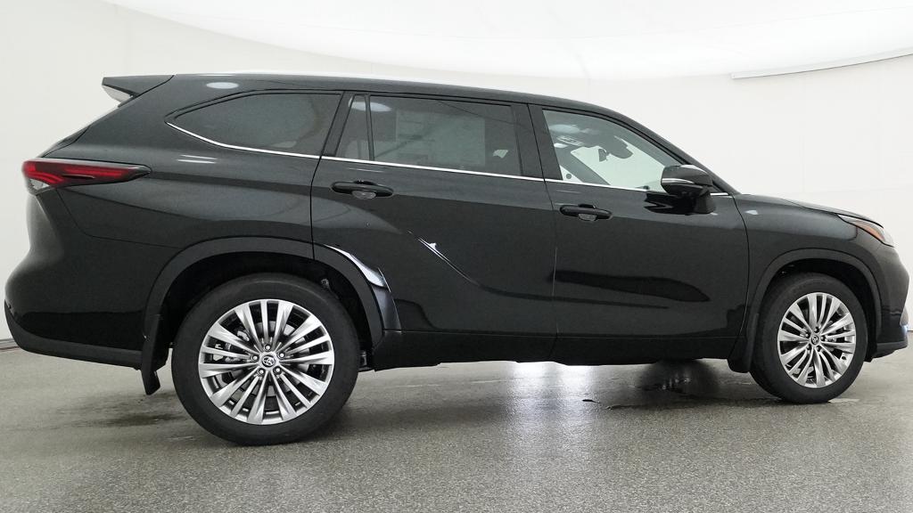 New 2026 Toyota Highlander SUV