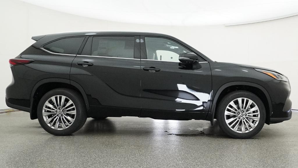 New 2026 Toyota Highlander SUV