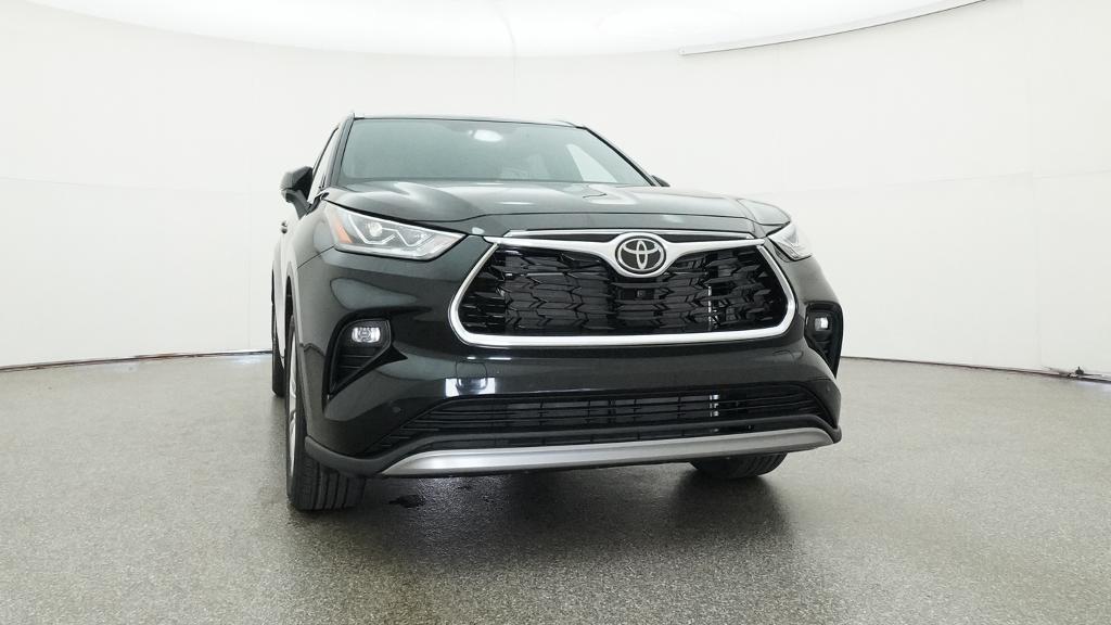 New 2026 Toyota Highlander SUV