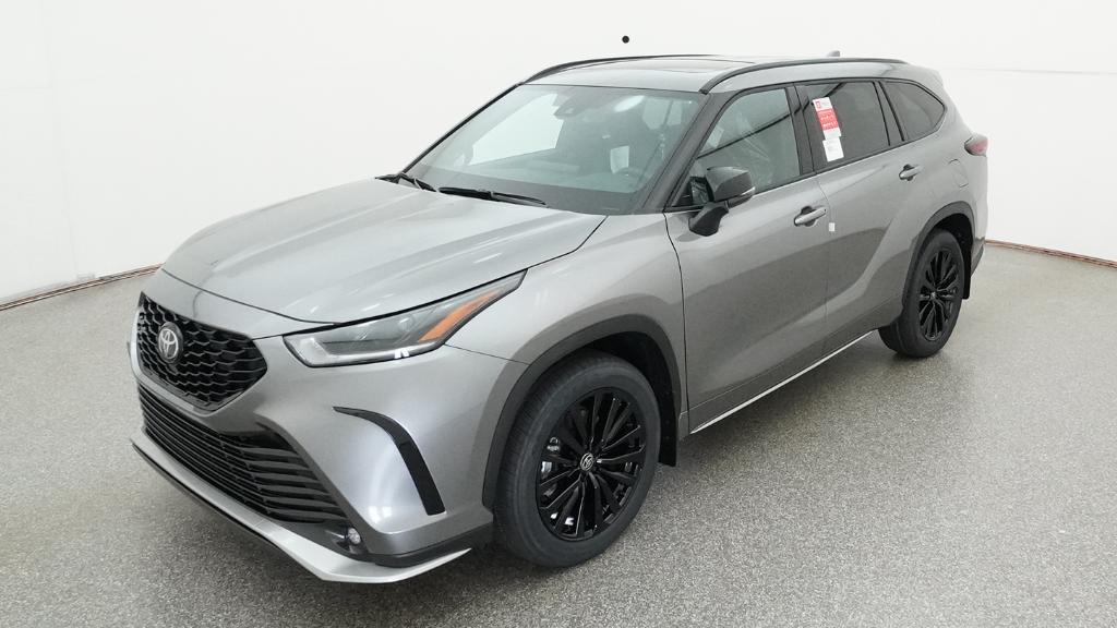 2026 Toyota Highlander XSE AWD's photo