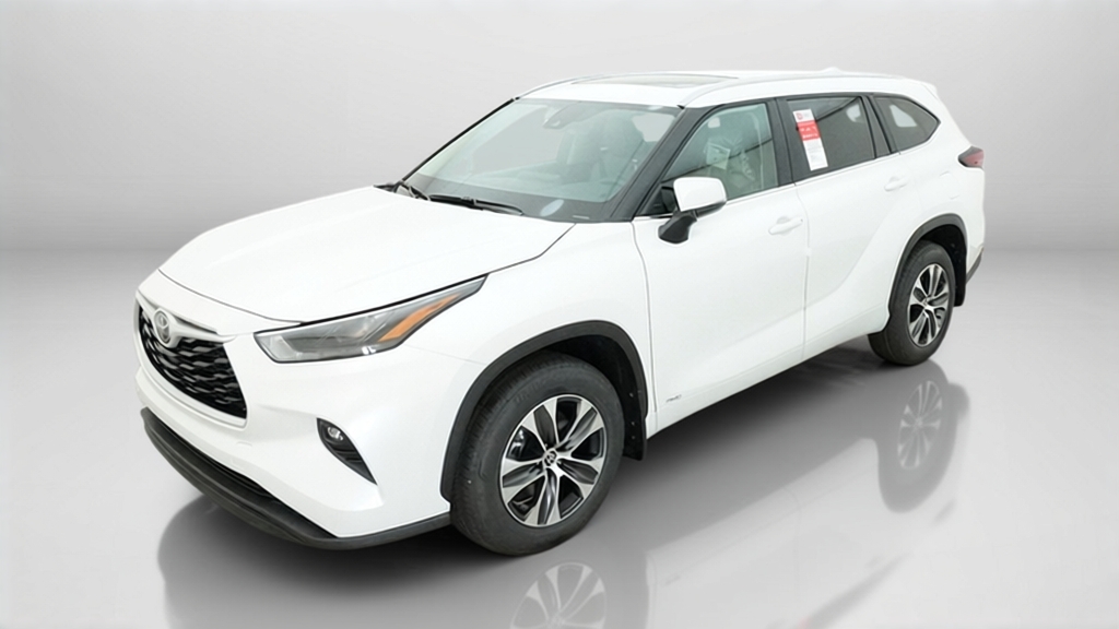 2026 Toyota Highlander Hybrid  XLE