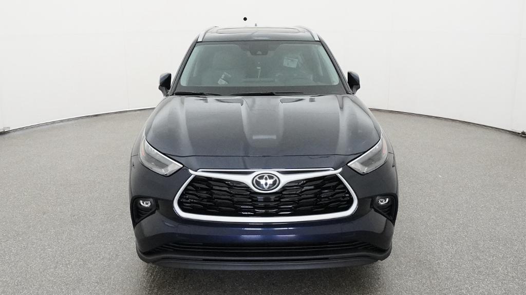 New 2026 Toyota Highlander Hybrid SUV
