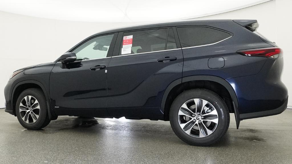 New 2026 Toyota Highlander Hybrid SUV