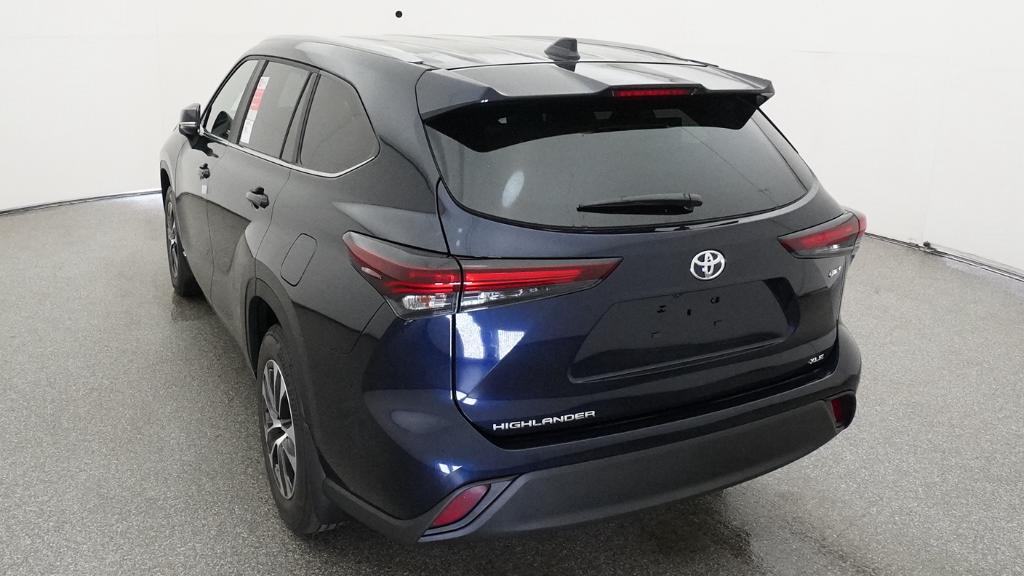 New 2026 Toyota Highlander Hybrid SUV
