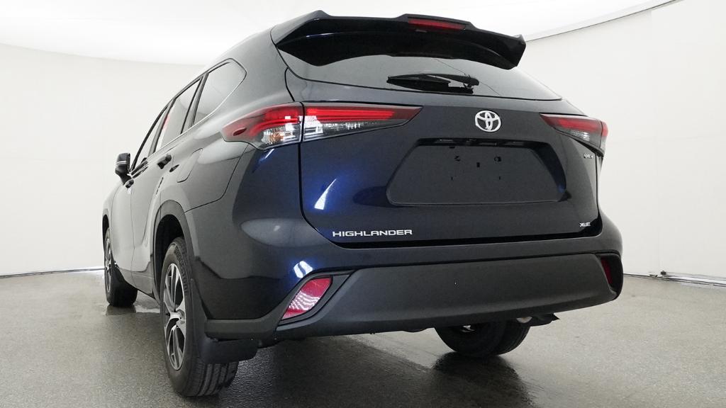 New 2026 Toyota Highlander Hybrid SUV