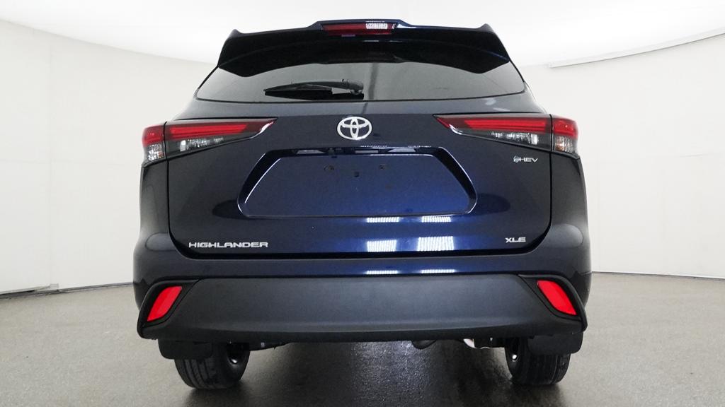 New 2026 Toyota Highlander Hybrid SUV