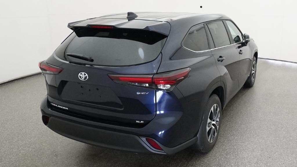 New 2026 Toyota Highlander Hybrid SUV