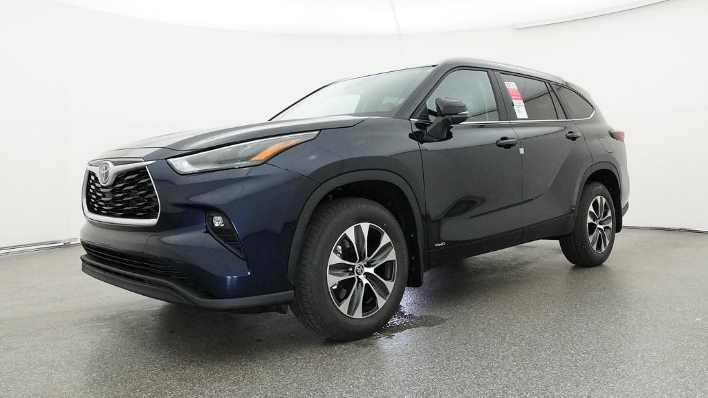 New 2026 Toyota Highlander Hybrid SUV