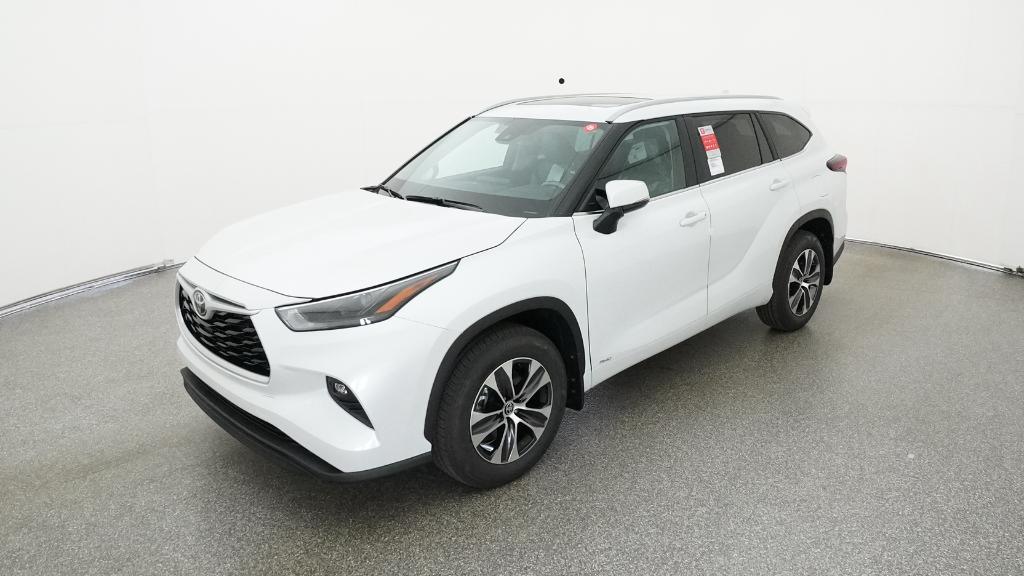 2026 Toyota Highlander XLE's photo