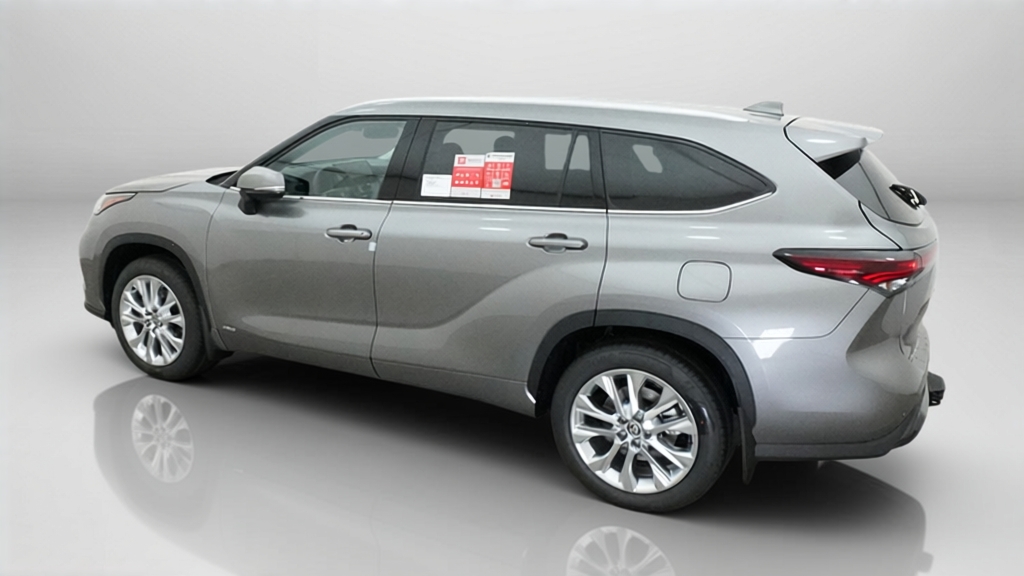 2026 Toyota Highlander HYBRID LIMITED SUV Slide 5
