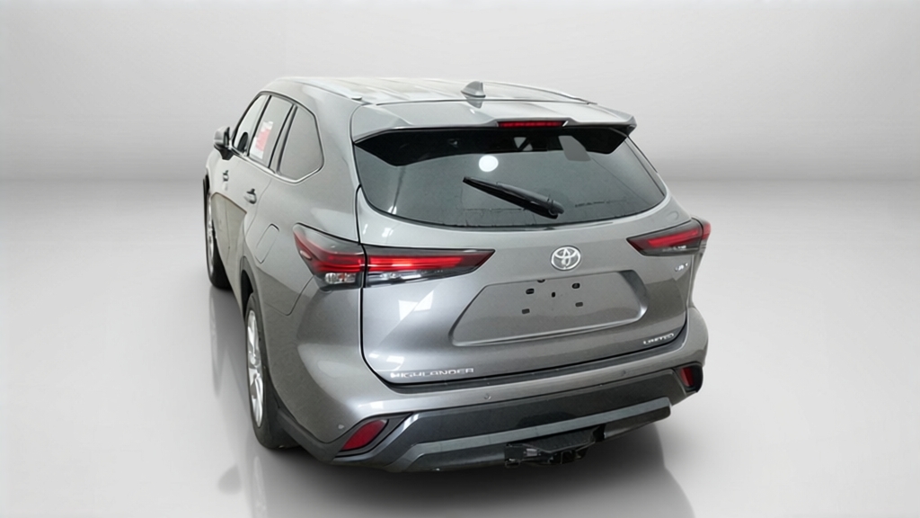 2026 Toyota Highlander HYBRID LIMITED SUV Slide 7