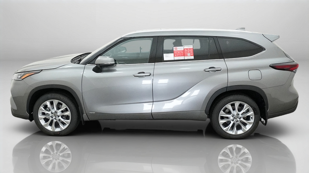 2026 Toyota Highlander HYBRID LIMITED SUV Slide 4