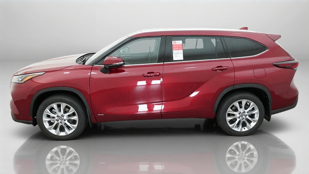 New 2026 Toyota Highlander Hybrid SUV