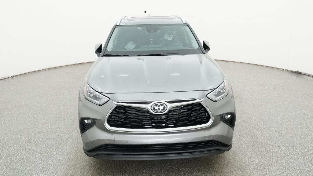 2026 Toyota Highlander Hybrid Limited AWD's photo
