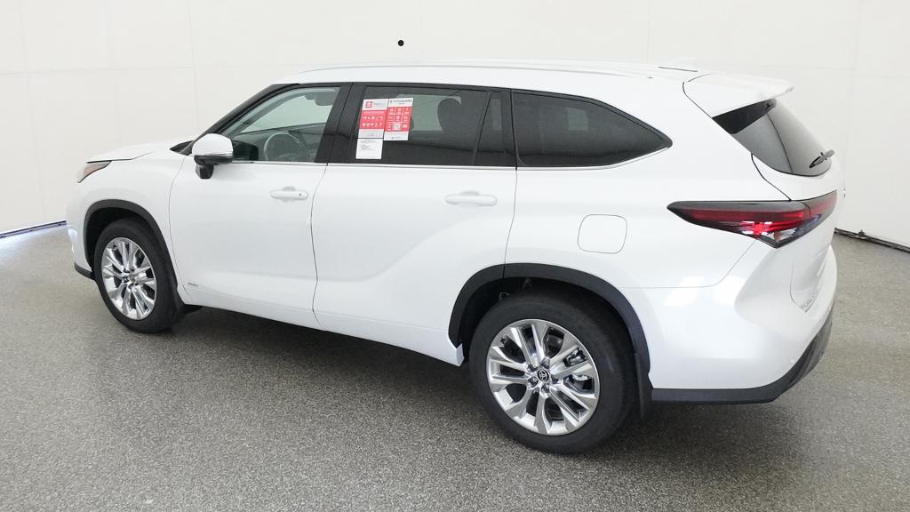 New 2026 Toyota Highlander Hybrid SUV