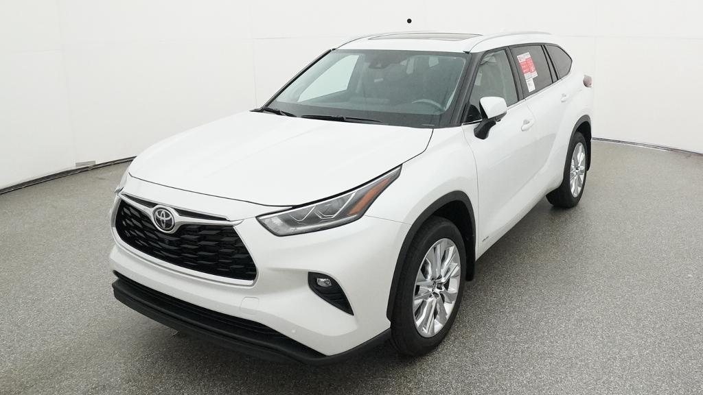 New 2026 Toyota Highlander Hybrid SUV