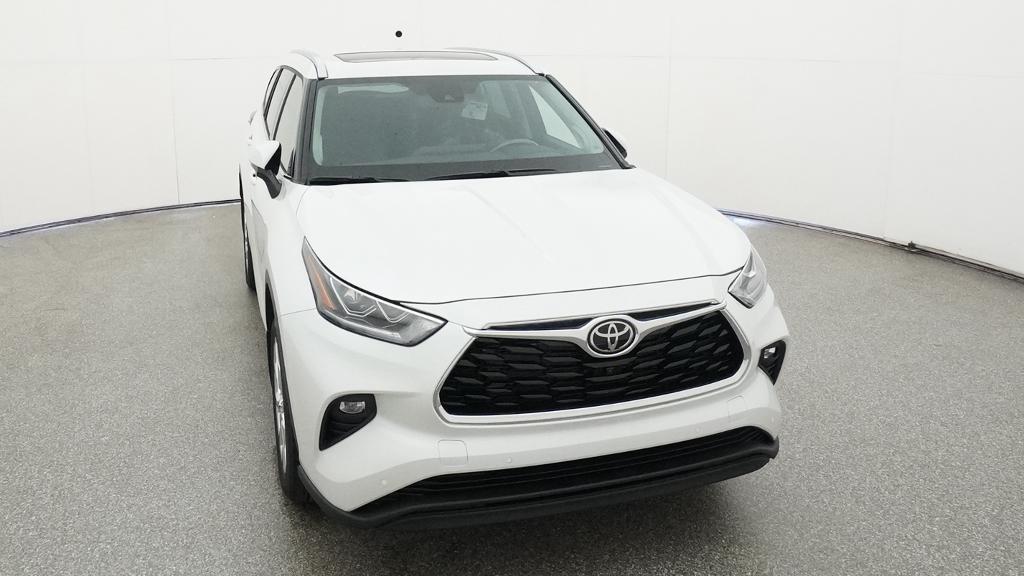 New 2026 Toyota Highlander Hybrid SUV
