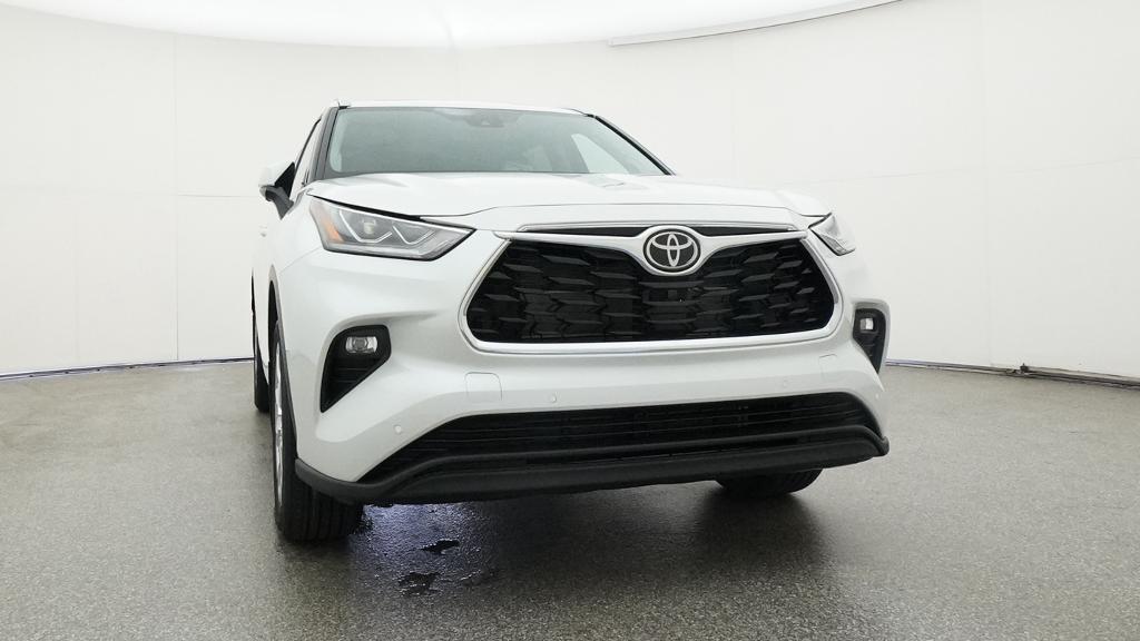 New 2026 Toyota Highlander Hybrid SUV