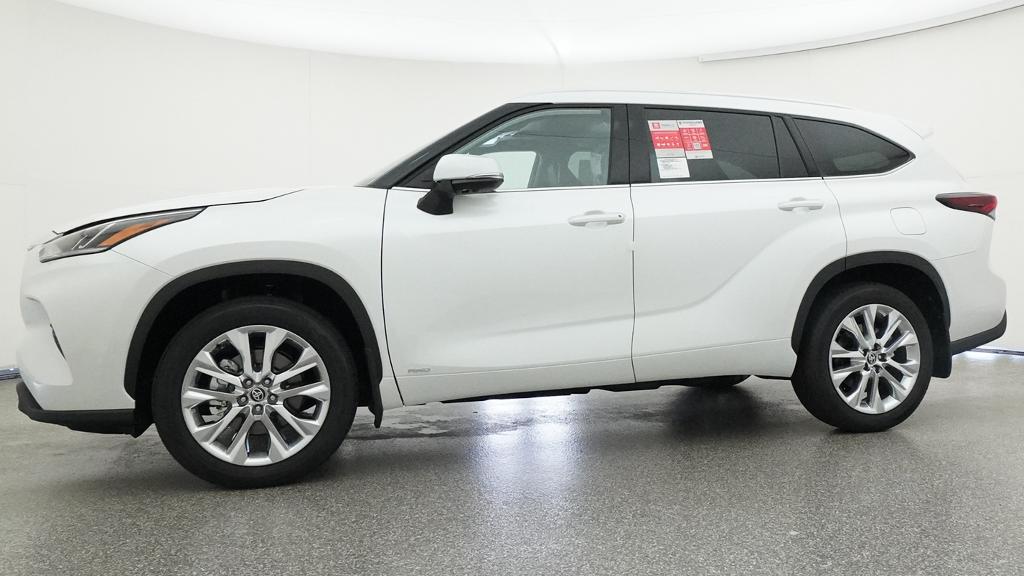 New 2026 Toyota Highlander Hybrid SUV