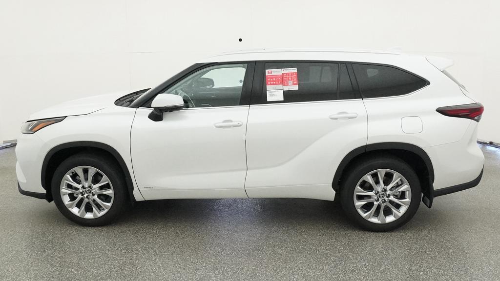 New 2026 Toyota Highlander Hybrid SUV