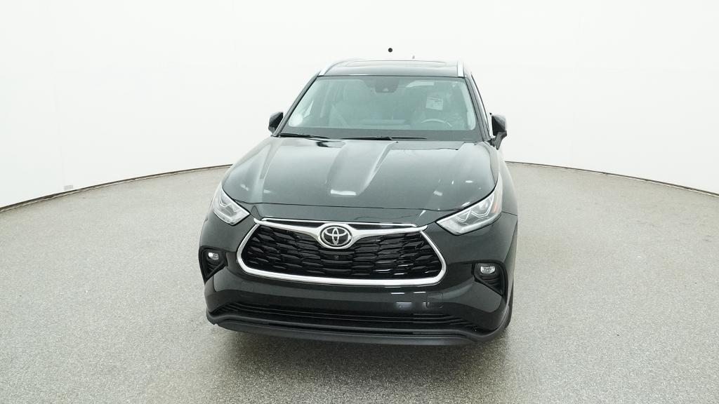 New 2026 Toyota Highlander Hybrid SUV