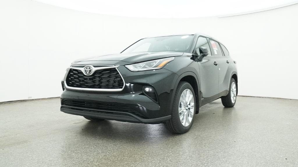 New 2026 Toyota Highlander Hybrid SUV