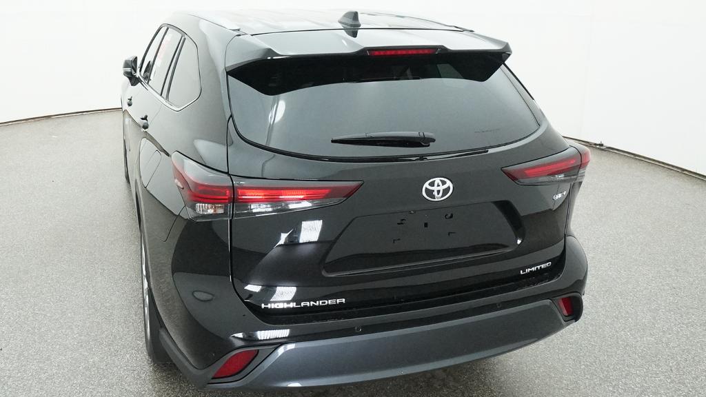New 2026 Toyota Highlander Hybrid SUV