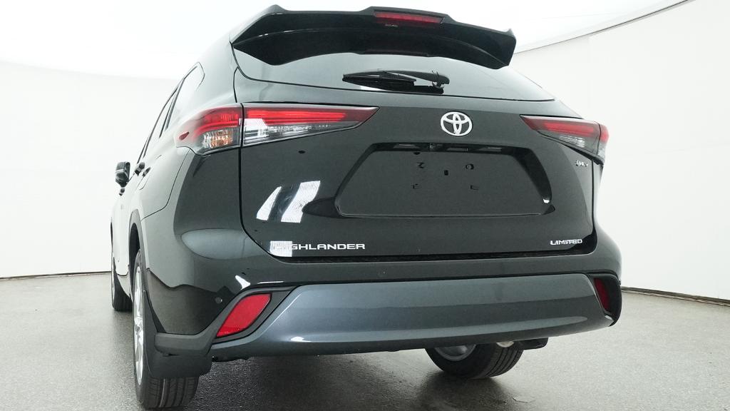 New 2026 Toyota Highlander Hybrid SUV