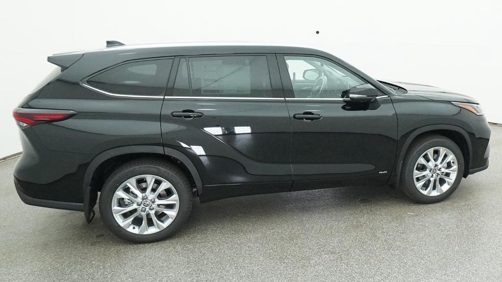 New 2026 Toyota Highlander Hybrid SUV