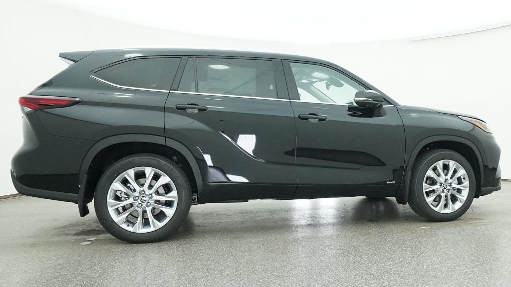 New 2026 Toyota Highlander Hybrid SUV