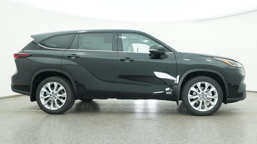 New 2026 Toyota Highlander Hybrid SUV