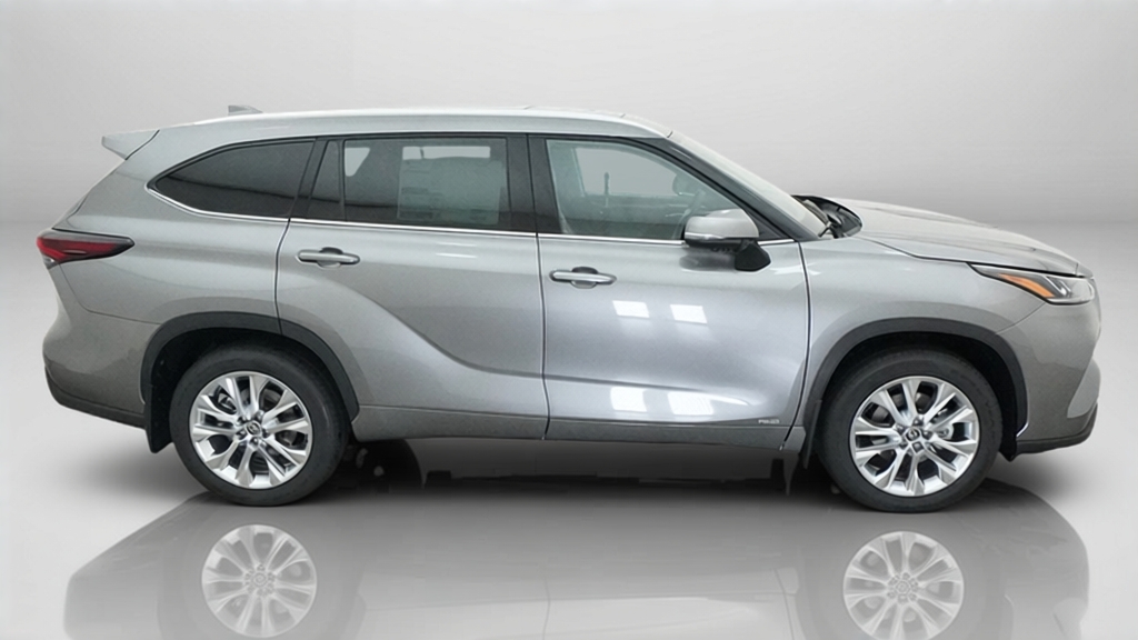 2026 Toyota Highlander HYBRID LIMITED SUV Slide 12