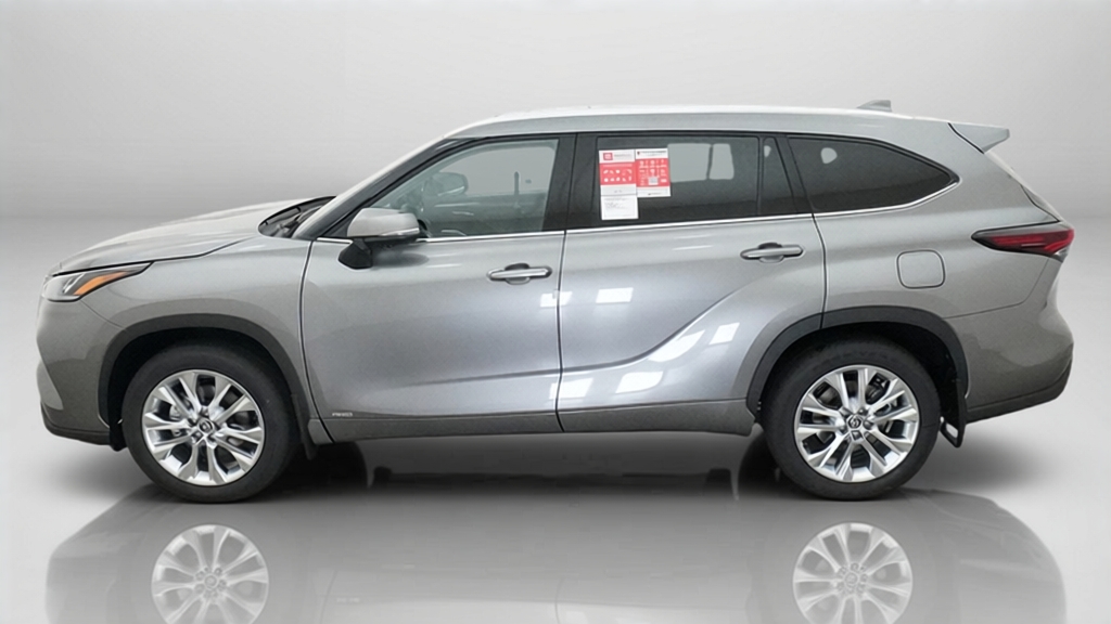 2026 Toyota Highlander HYBRID LIMITED SUV Slide 4