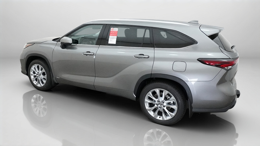 New 2026 Toyota Highlander Hybrid SUV