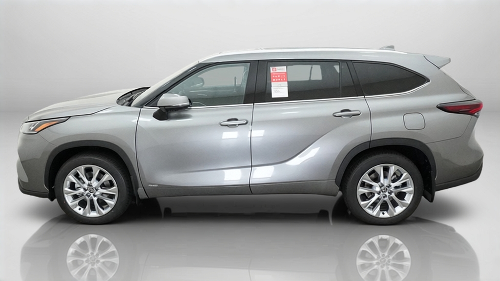 New 2026 Toyota Highlander Hybrid SUV
