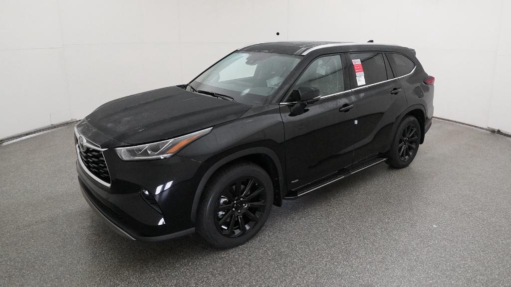 2025 Toyota Highlander Hybrid Platinum
