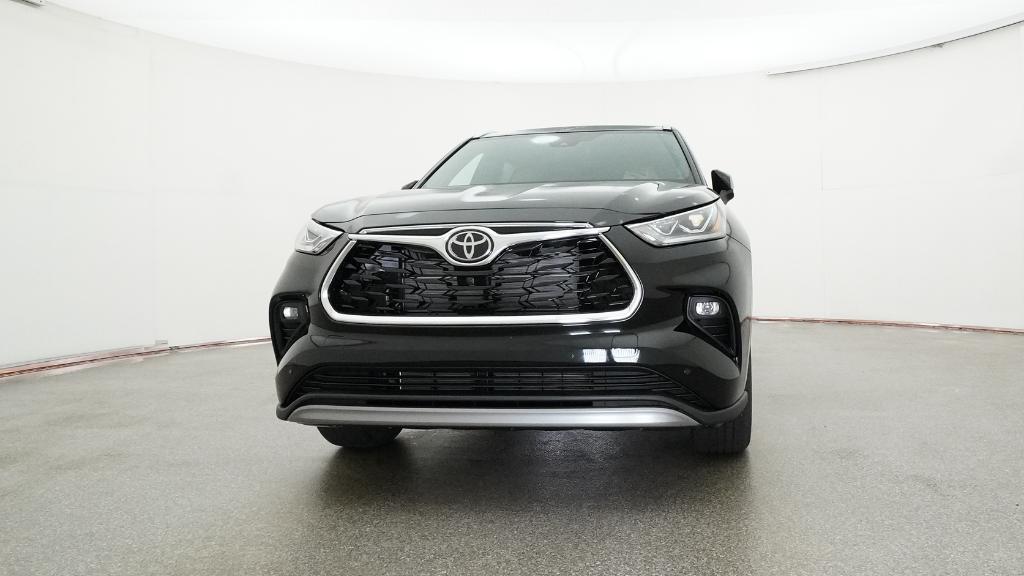 New 2026 Midnight Black Metallic Toyota  Platinum image 95