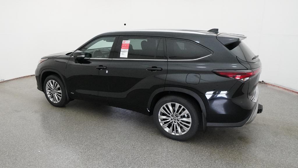 New 2026 Midnight Black Metallic Toyota  Platinum image 90