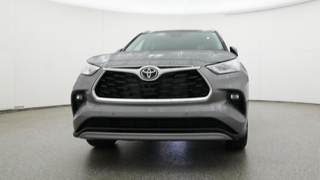 New 2026 Toyota Highlander Hybrid SUV