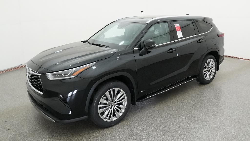2026 Toyota Highlander Hybrid Platinum