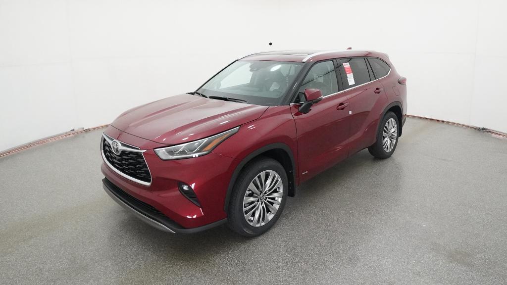 2026 Toyota Highlander Platinum's photo
