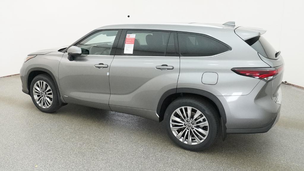 New 2026 Toyota Highlander Hybrid SUV