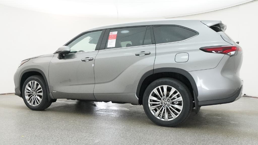 New 2026 Toyota Highlander Hybrid SUV
