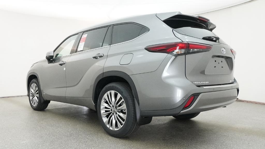 New 2026 Toyota Highlander Hybrid SUV